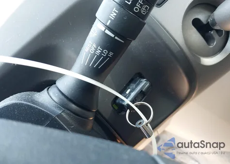 2005 Toyota Prius z USA, uszkodzony, nr VIN JTDKB20UX53119973